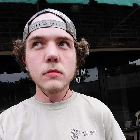lilwhiteboy32